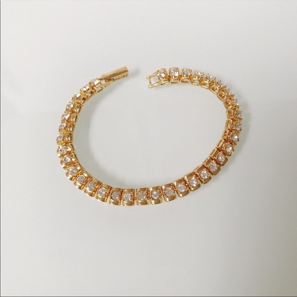 Classic Vintage AVON tennis bracelet. - Picture 2 of 12